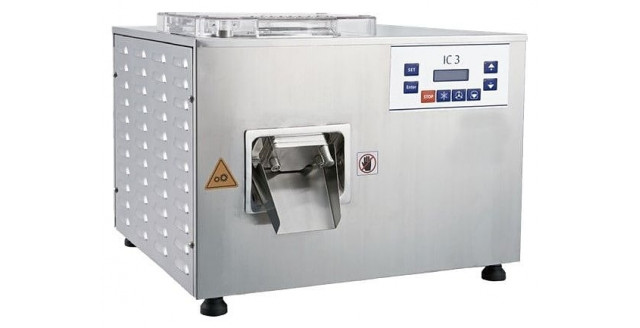 Батч-фризер для мороженого Carpini IC3 A / 8-10 л/час / настольный